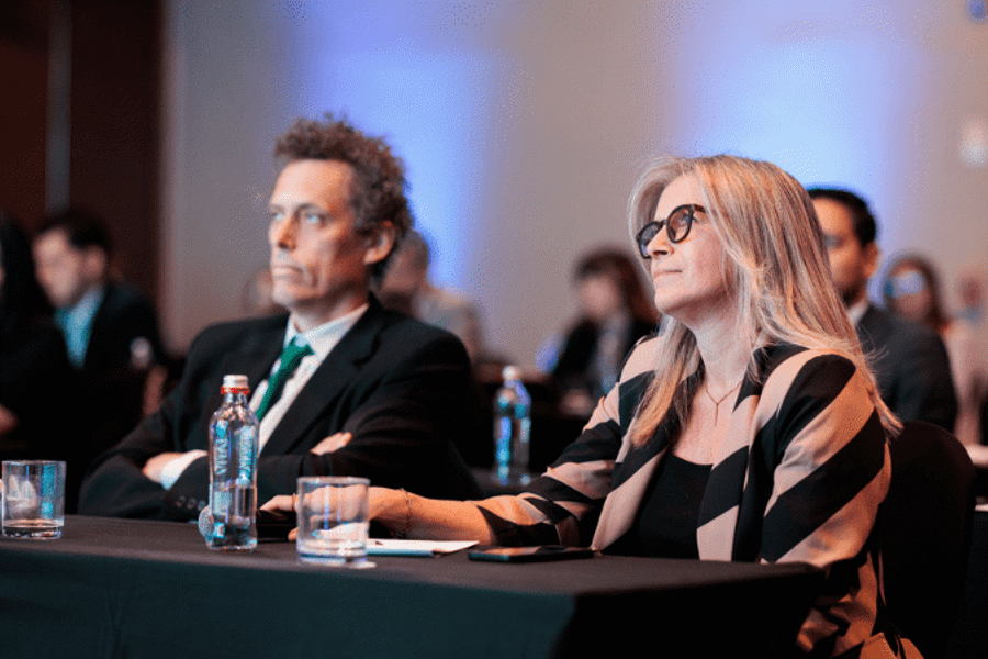 <a href="/StatkraftChile/">StatkraftChile</a> realizó su #Encuentro2023 que tuvo como ejes la urgencia de la acción climática y reafirmar el compromiso de la firma con el desarrollo de las #energíasrenovables y cómo estas son parte de la solución para enfrentar el cambio climático.
👉 generadoras.cl/prensa/statkra…