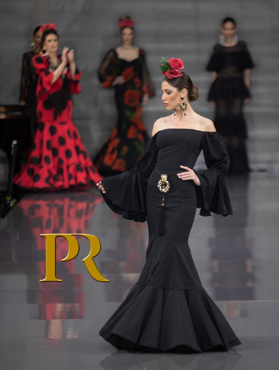 Deja que tu trabajo hable más que tus palabras. 
Menos es Más ❤️ 🕊

Cita Previa 652459354
Instagram @pilarrubiodesigner 

#pilarrubiodesigner #menosesmas #art #sofisticada #elegance #elegancia #sensualidad #sensuality #fashionweek #paris #newyork  #sevilla #fashion #art #arte