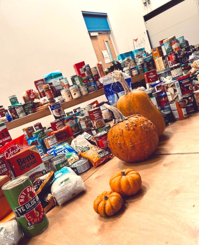 Thank you for supporting our Harvest for @OnFoodbank 🙏 

#teampriory🌈 

#Harvest23 #HungerFreeFuture #TogetherWeCan