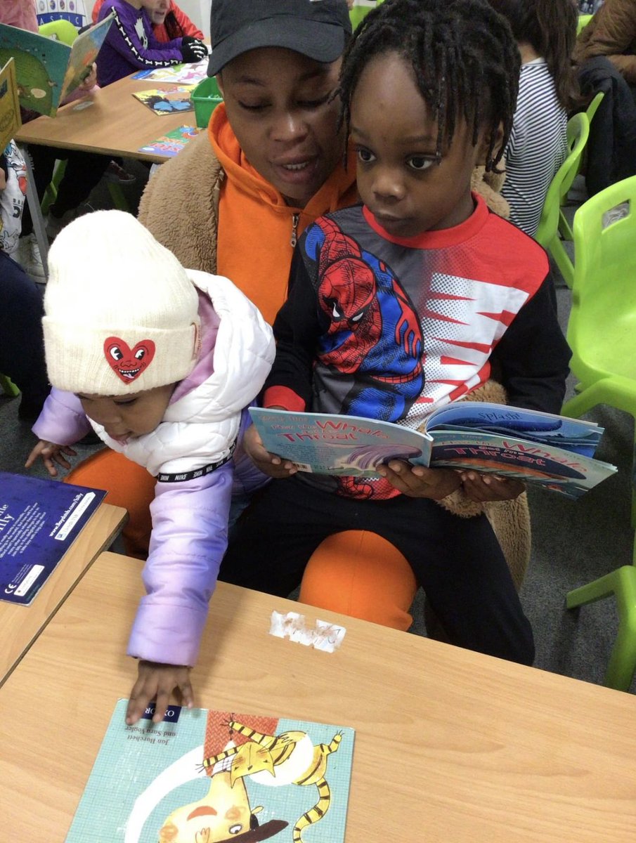 LALarkswood's tweet photo. Today was our 'Bedtime Story Event' for Y1 &amp; Y2. Pupils came to school dressed in PJs and parents/carers came to read with children. Class teachers read to the whole class while children enjoyed milk and biscuits! Thank you to the 110 parents/carers that joined the fun 😊📗📘📙 https://t.co/72wO9bzhFD