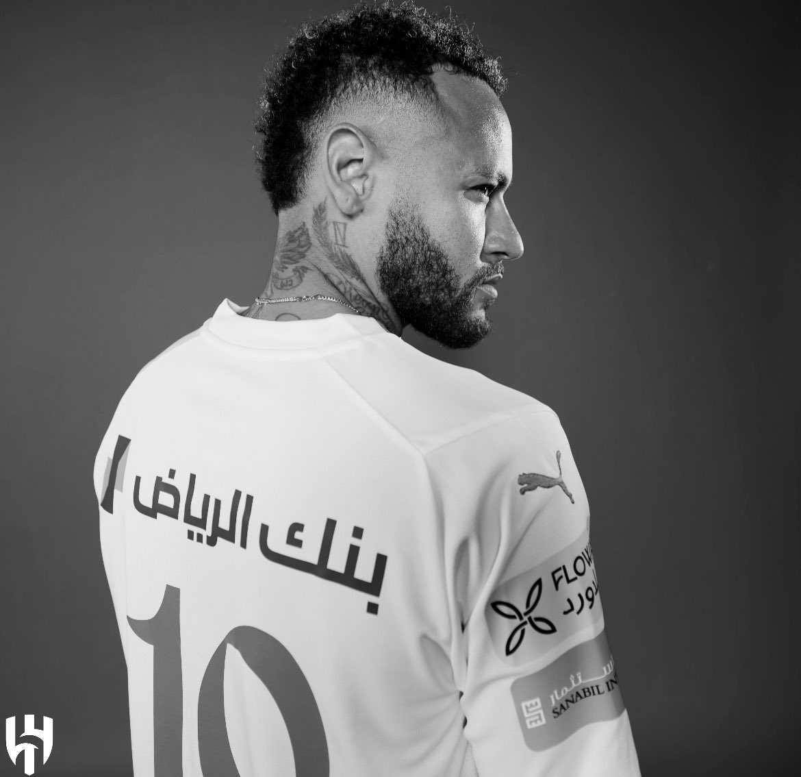 SawtAlhilal7's tweet photo. 🚨🚨🚨🚨-رسميًا |

إنتهى موسم نيمار مع #الهلال. https://t.co/TjRvp1R2WH