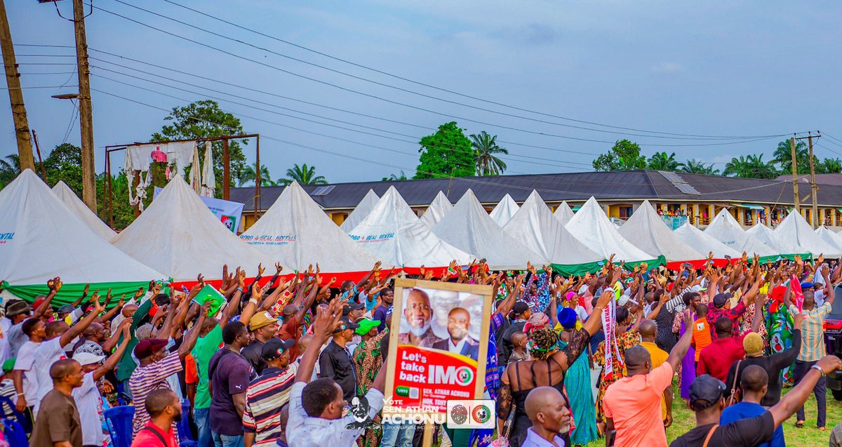 AthanAchonu_'s tweet image. Thank you Orlu Zone. 

Today, His Excellency, Mr Peter Obi joined us for Orlu Zonal rally. His arrival quickened the whole city and sparked spontenous excitement that lit the environment with so much joy and happiness. We also observed a one minute silence for the many souls that…