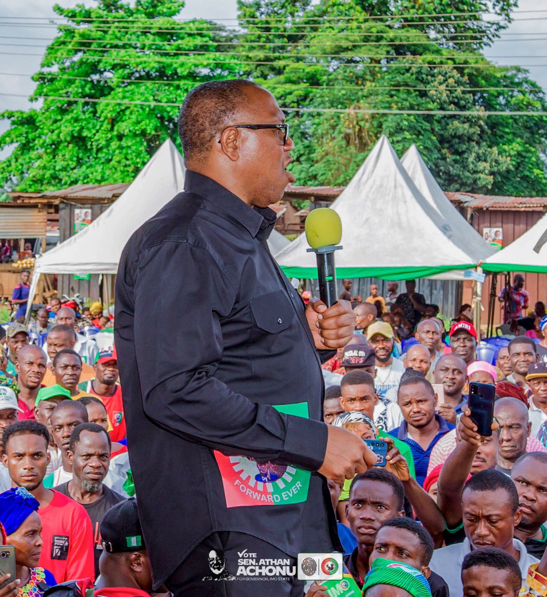 AthanAchonu_'s tweet image. Thank you Orlu Zone. 

Today, His Excellency, Mr Peter Obi joined us for Orlu Zonal rally. His arrival quickened the whole city and sparked spontenous excitement that lit the environment with so much joy and happiness. We also observed a one minute silence for the many souls that…