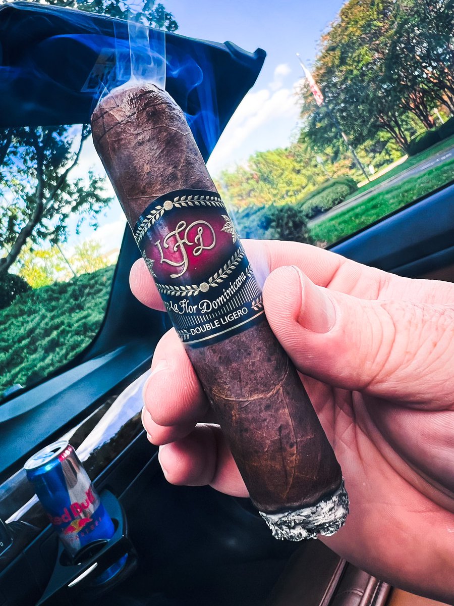 stogiedad's tweet photo. Leaving the office and firing one up for the ride… @LFDcigars #DoubleLigero.  This should give me a kick in the pants for the ride!  #nowsmoking #CigarLife https://t.co/Eg1YoAUkiA