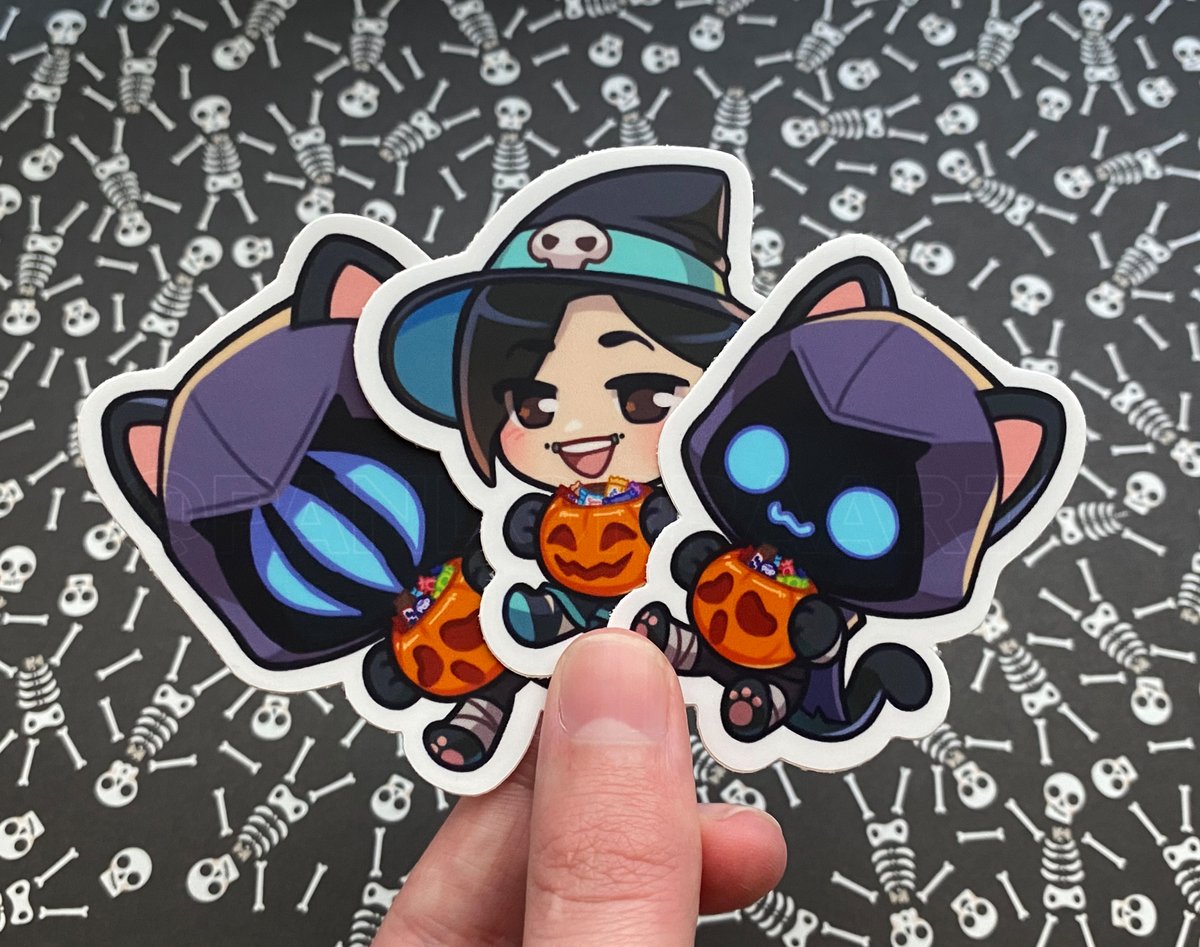 [RTs appreciated💜]

New Halloween🎃items up on my storefront! New Ghostface charms + stickers and new VALORANT cat Omen + Witch Sage! Please check it out, thank you!

pandorraart.etsy.com