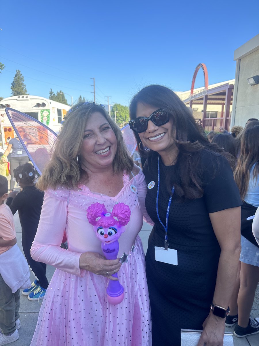 A great way to start the day! Unity Day was a blast and the Kindness Fairy sprinkled kindness on me.  Students filled my bucket. <a href="/ColtonJUSD/">Colton Joint Unified</a> <a href="/CNSLR_Nina/">Counselor Nina</a> <a href="/CooleyRancher/">Cooley Ranch Elementary School</a> <a href="/DrFrankMiranda/">Dr. Frank Miranda</a>