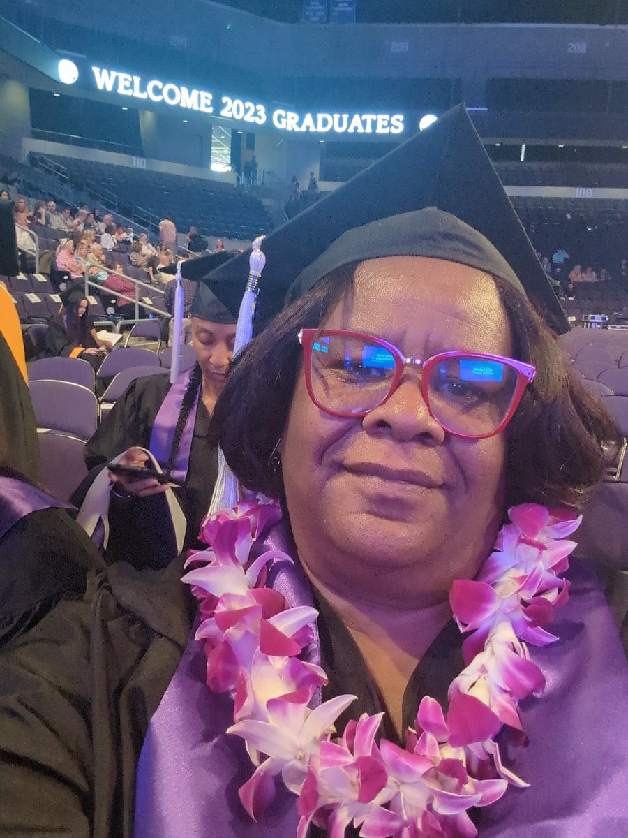 acklin72's tweet photo. Today, I graduate!!! I MASTERED it!!!!🙌🏾🙌🏾🙌🏾 @GCU_Lopes #gcu2023 @MytraCunningham @mr_ecastillo https://t.co/Ypbs7YfTby