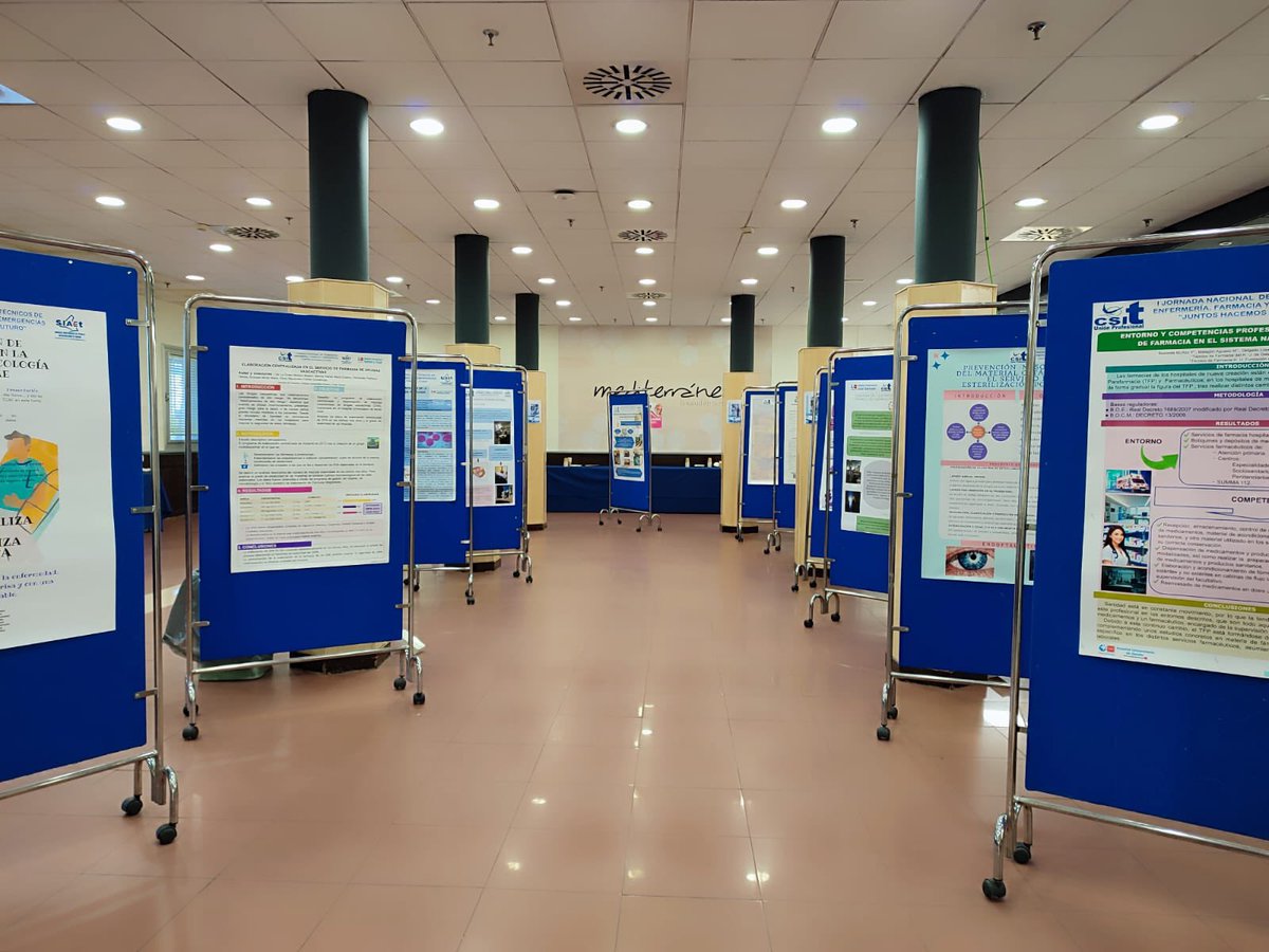 CSITUP's tweet photo. 📸 Los premiados han posado juntos, al finalizar esta I Jornada nacional para Técnicos de Enfermería, Farmacia y Emergencias, “Juntos hacemos futuro”, organizada por el Sindicato de #TCAEs federado en #CSITUP y celebrada en el #hospital Ramón y Cajal. https://t.co/KCDyZbokrw