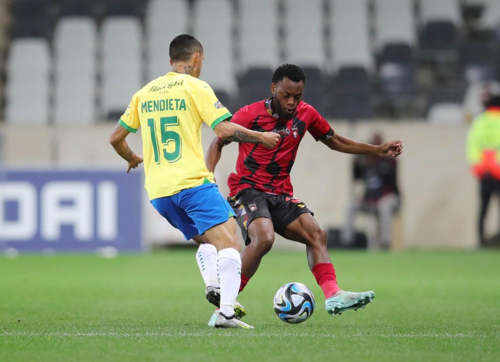 imfuraluc01's tweet photo. TS Galaxy beat Mamelodi Sundowns

@TSGALAXYFC have beaten Mamelodi Sundowns 5-4 via penalties to advance in the Carling Knockout Cup 👏

@AmavubiStars Goalkeeper @NtwariFiacre saves two penalties

THANK YOU @dstv__rwanda #UbuNiIyaBose 

AMASHYI KABISAAAAAA 👏🏿👏🏿👏🏿👏🏿

TUMUSHIMIRE UYU MUSORE @NtwariFiacre ⚽️🇷🇼