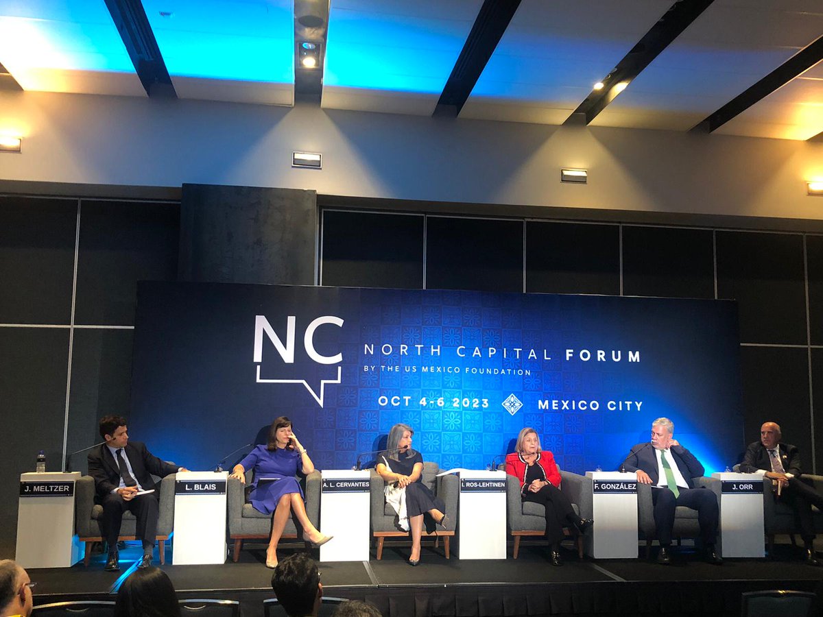 maricarmenbe71's tweet photo. Tarde pero seguro - muchas felicidades al equipo de la @USMexicoFound por el gran espacio del #NorthCapitalForum.  Excelentes diálogos para unir esfuerzos en la región. Un placer participar desde la #USMCA initiative de @BrookingsInst 
Que bien encontrarse con @BeatrizLeycegui ☺️ https://t.co/1ODkWOhUOI