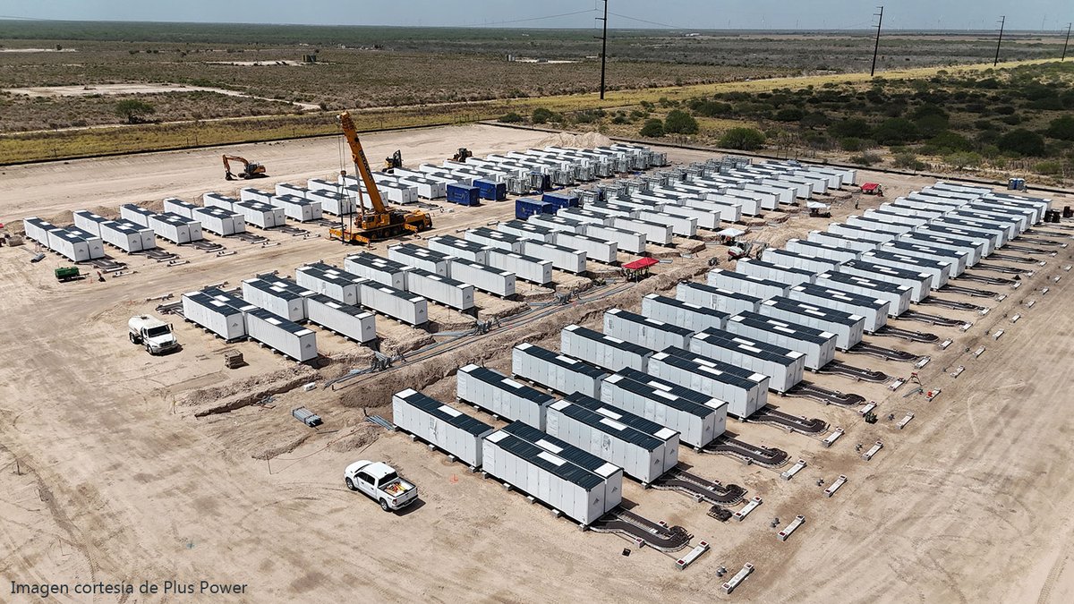 NADB_BDAN's tweet photo. NADBank se une a financiamiento para nuevo un sistema de 🔋almacenamiento en baterías con una capacidad de 200 MW(CA) en el condado de Hidalgo, #Texas  Lee la noticia 📷 https://t.co/KNVmYCEWz2 https://t.co/aYZkd0BO7C