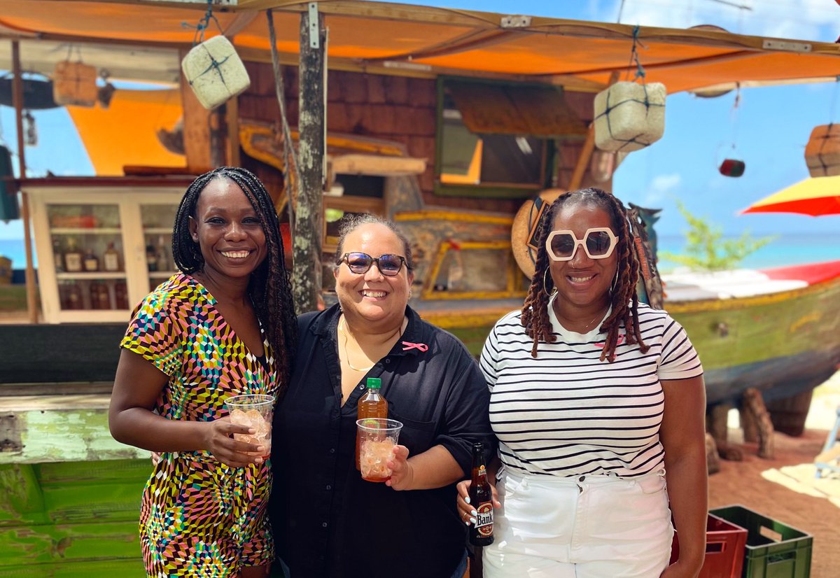 chefbrigetterj's tweet photo. First on the Bim Foodie Itinerary while we wait for the others to arrive.
Introduce them to the Bajan Fish Cutter ✅
Caboose did not disappoint 😍
#barbados #foodtourism #foodtour #AskChefB https://t.co/P6RoczWazZ