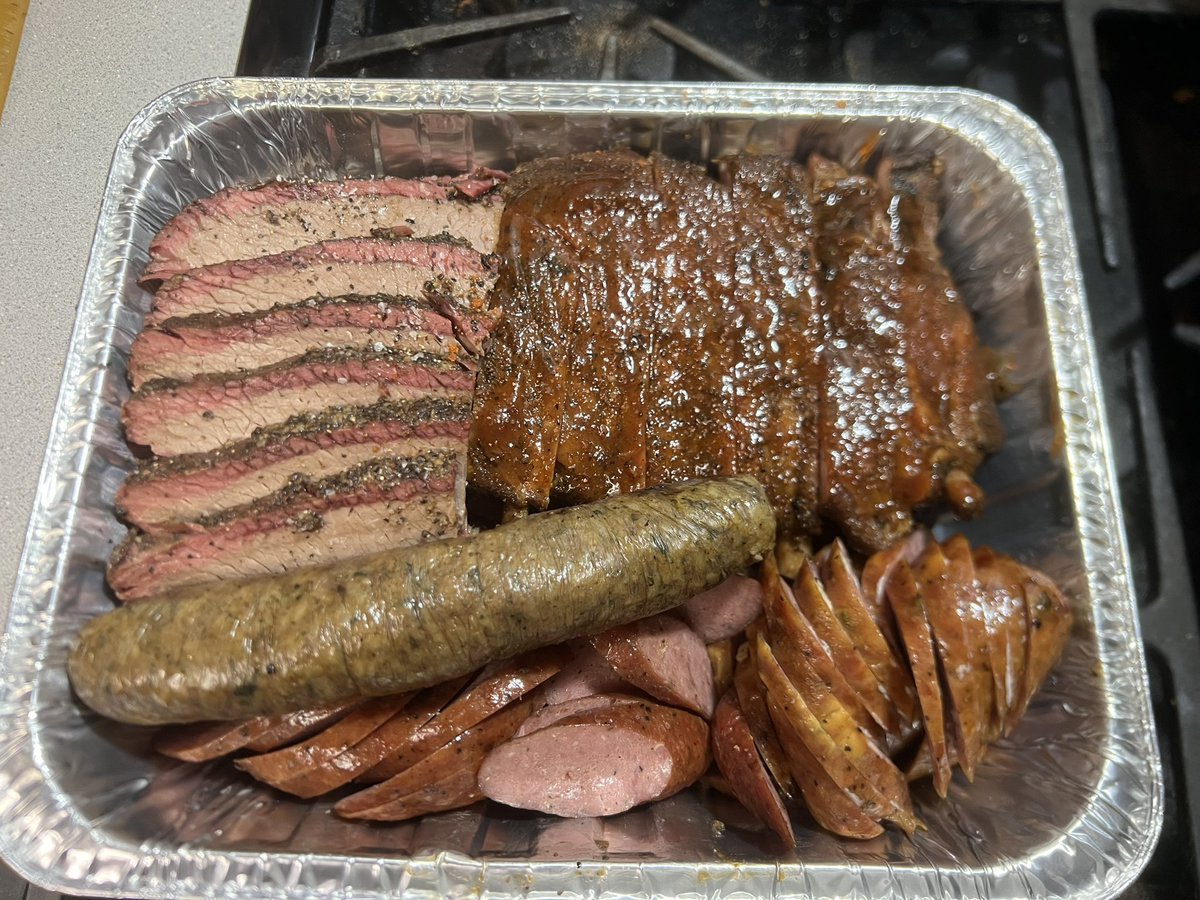TejanoCookers's tweet photo. @TejanoCookers  getting the catering going !!! the pit masters hard at work &amp; the ladies inside the trailer doing the same!!! #suportyourlocalpitmasters
#strokesurvior #bbqlife 
#foodtrailer #bbq #wilcoeats #tejanocookersrubs https://t.co/d531XPVGlv