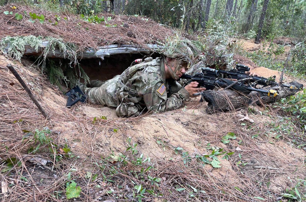 HirtheJess22046's tweet image. #TrainingTuesday
We Make American Soldiers! Here is a quick look at U.S. Army  #BasicCombatTraining from across the different battalions on Fort Jackson!
#MeetYourArmy #KnowYourMil #BeAllYouCanBe #VictoryStartsHere #Army2030