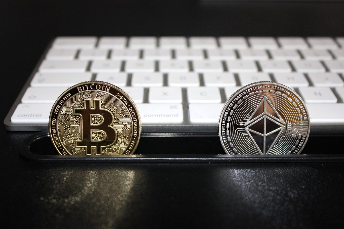 coinsbee's tweet photo. 🌟 Breaking News! Coinsbee expands its crypto payment options with #XEC, #BAD, #RUNE, #CSPR, and #SYS. 

🔥Shopping, gifting, and service payments have never been so diverse. Welcome to the future of payments! 💳💱 #CryptoShopping #Coinsbee https://t.co/G6IgBAVx87