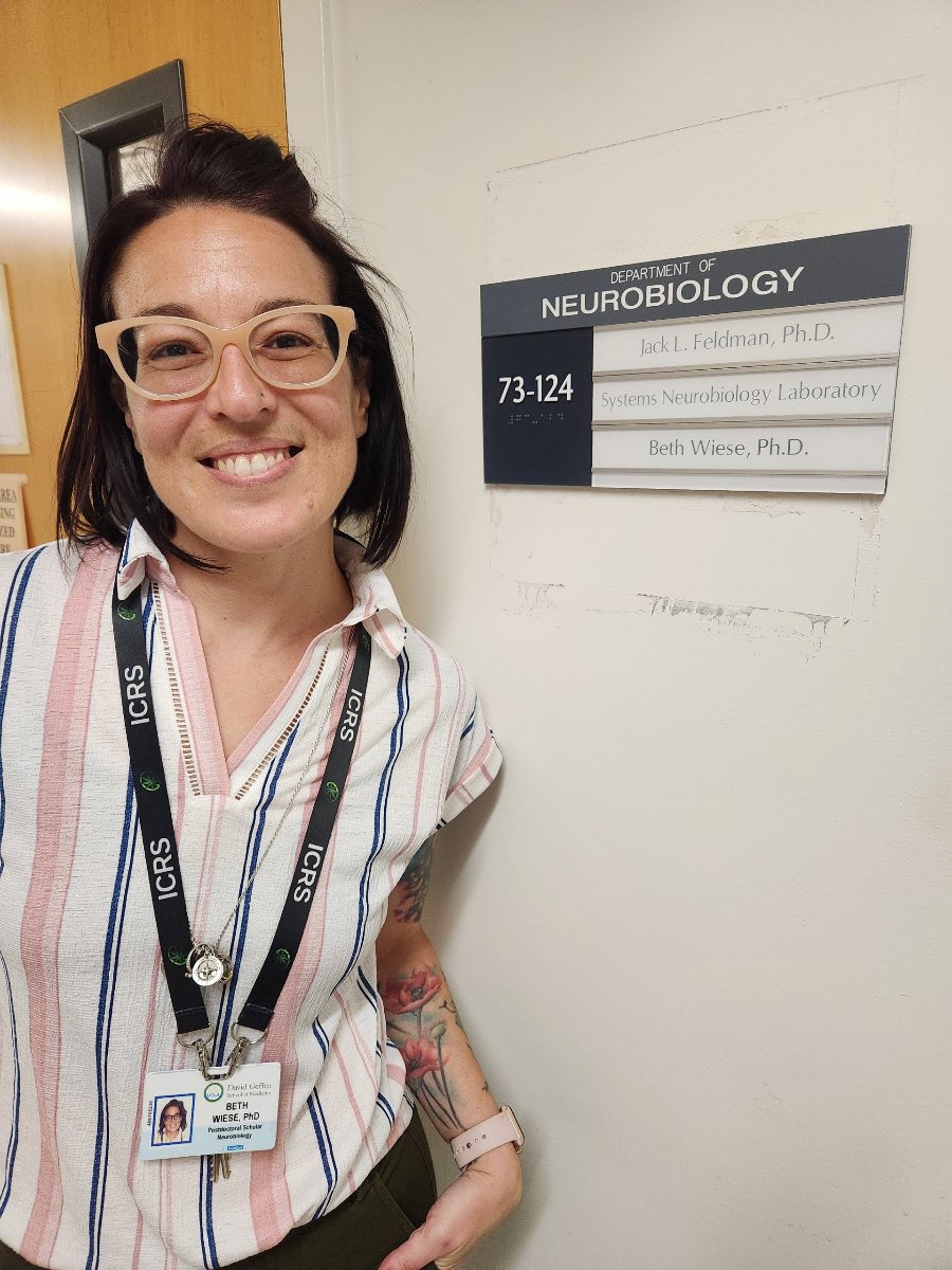 On #EndStigmaDay I tell you I am person who uses drugs. I am also a scientist, a harm reductionist, an activist, a community member, your neighbor, your colleague, and your friend. #WordsMatter #HarmReductionIsHealthCare #HarmReductionSavesLives
#SupportNotStigma #LoveNotHate