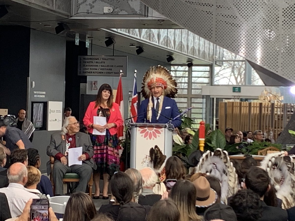 Brittany Hobson tweet media