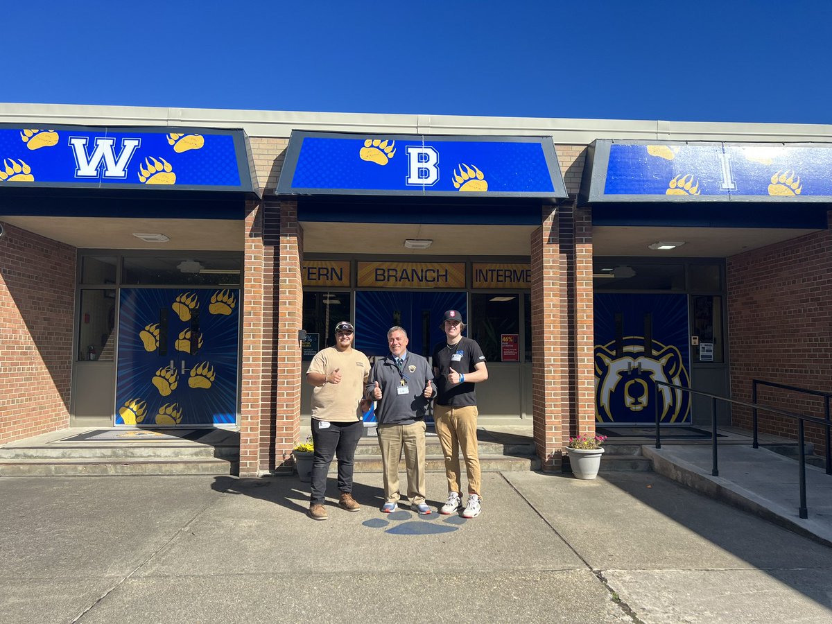 WBIBruins's tweet photo. Huge shout out to Hackworth Graphics and our amazing PTA for putting the finishing touches on our front entrance! #bruinpride #hackworthgraphics https://t.co/MMxcoOgaqC