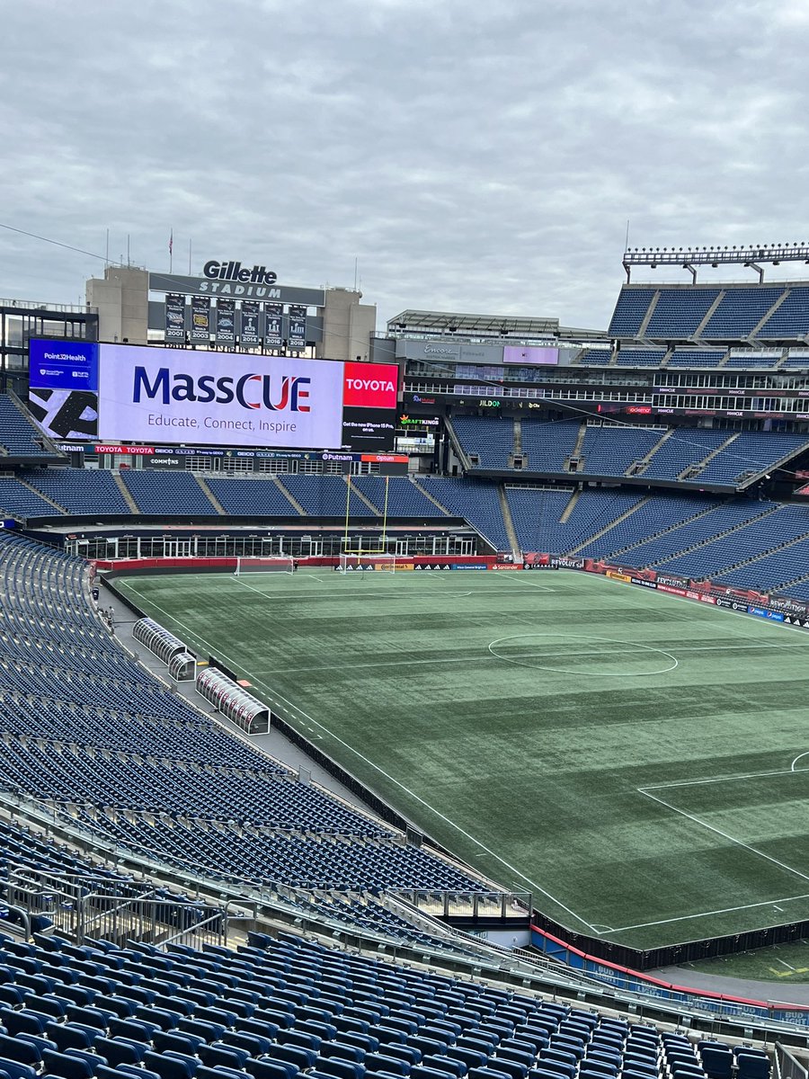 Cleveland_NPS's tweet photo. Great day of learning at #MassCUE @NorwoodSchools @skduff82 https://t.co/YtR2UQQxYv