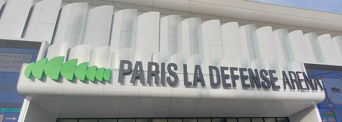 Eleanaa_ tweet media