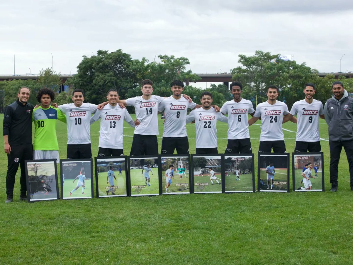 estive_sosa's tweet photo. Congratulations to all nine of these sophomores playing their final home regular season game @BHCCAthletics https://t.co/9QzTqfyFYr