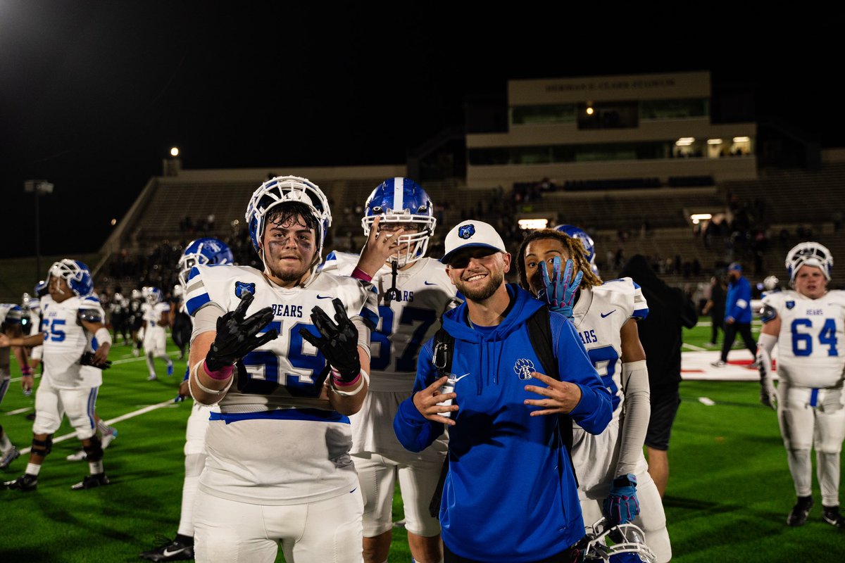 love this school &amp; these kids 

#STILLFamily 🔵⚪️