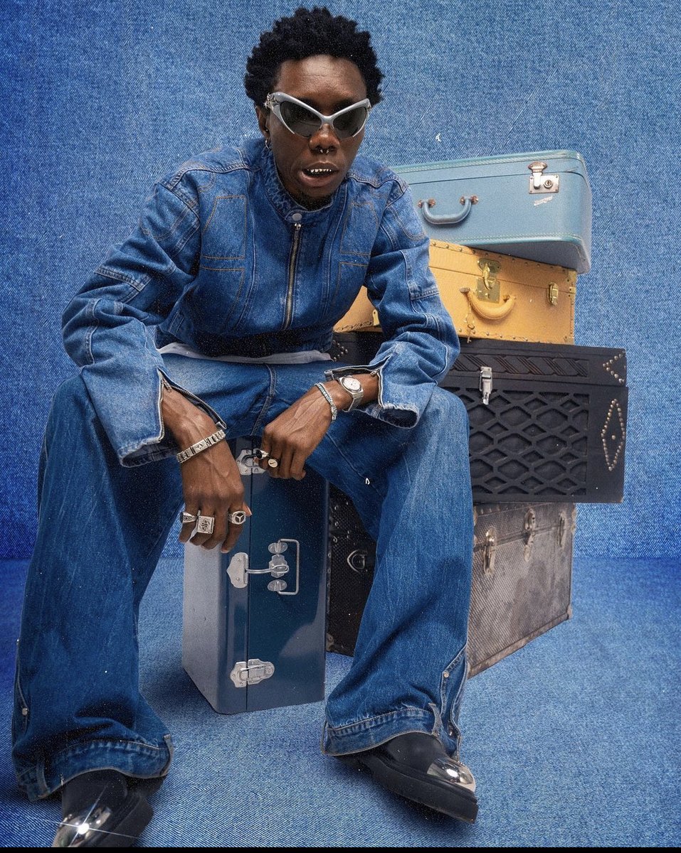 AboutToBlow Magazine (@abouttoblowblog) on Twitter photo Mercurial Rap sensation <a href="/BlaqBonez/">EVERLASTING TAKER</a> gets reflective with <a href="/Zlatan_Ibile/">#WorldPresident 🌎</a> on life-affirming new single ‘Bad Till Eternity’ 🔥
abouttoblow.com/mercurial-rap-… Mercurial Rap sensation <a href="/BlaqBonez/">EVERLASTING TAKER</a> gets reflective with <a href="/Zlatan_Ibile/">#WorldPresident 🌎</a> on life-affirming new single ‘Bad Till Eternity’ 🔥
abouttoblow.com/mercurial-rap-…