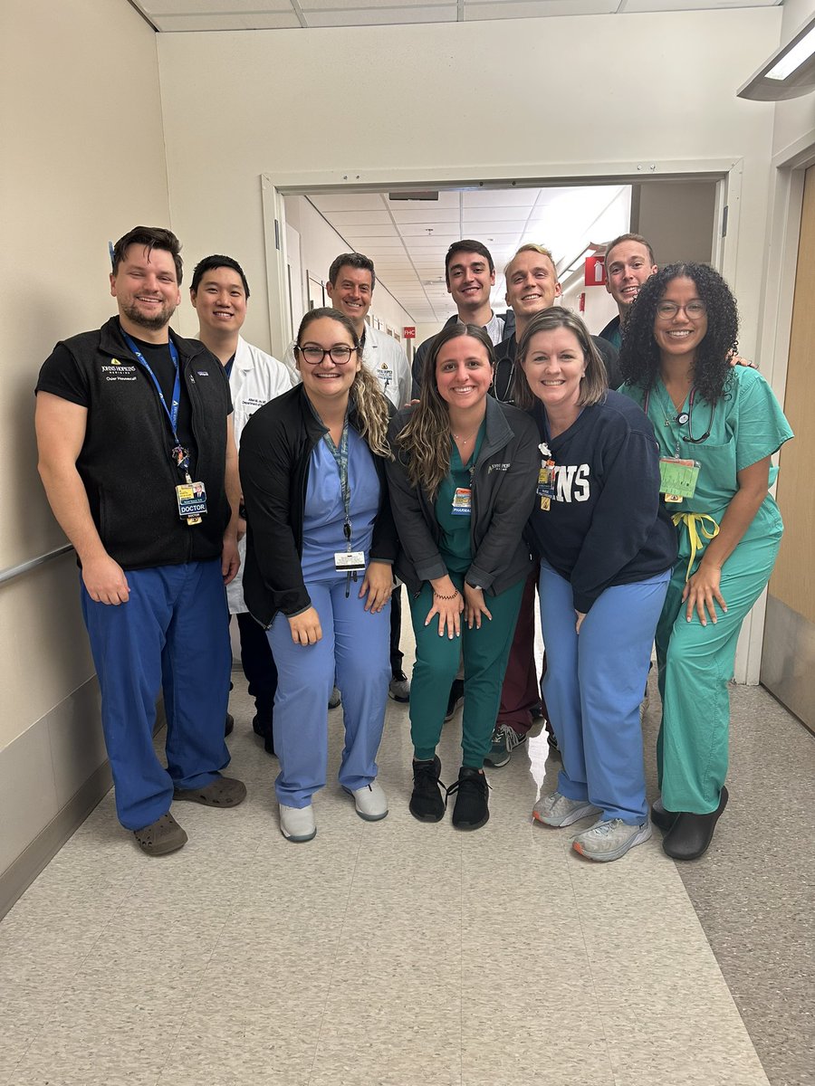 Really enjoyed this last MICU block with this amazing team. A huge welcome back to our attending & Osler alum, Dr. Brodie! #oslerpride ✨
