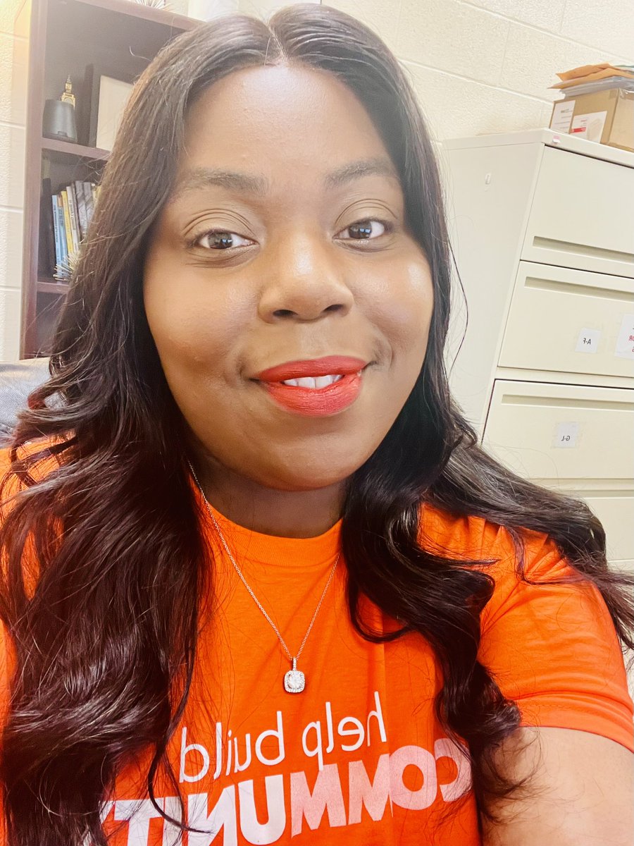 empoweringSW11's tweet photo. 🧡🧡🧡 Orange Ready!! Enjoyed taking “the pledge today”! Let’s create a world without bullying! #gcs #nationalbullyingpreventionmonth https://t.co/IoHuSzC70f