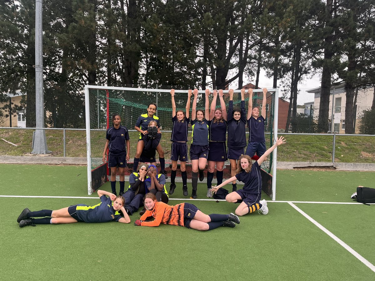 Thankyou <a href="/TaverhamHighPE/">Taverham High School PE Dept</a> for the Smash Up Tournament tonight. The girls had great fun⚽️🏆