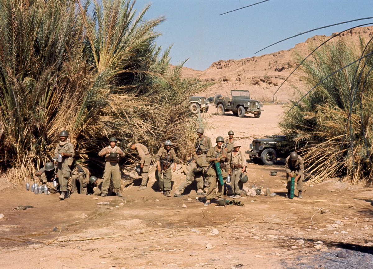 FAR_MAROC's tweet photo. #FARMAROC #HISTOIRE #GUERREDESSABLES #maroc
حرب الرمال 17 أكتوبر 1963 إسترجاع واحة "حاسي بيضا".  . https://t.co/7hUu4MyHO3