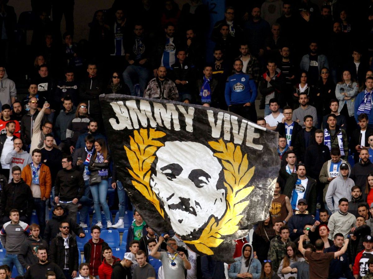 ultras1899_'s tweet photo. Le Tribunal révoque ainsi la décision, de 2022, de classer l'affaire, faute de preuve contre cinq #ultras du Frente Atlético #FA82. Le Tribunal souligne "qu'il existe des indications pénales claires pour considérer les personnes identifiées comme auteurs de cet homicide" #Depor https://t.co/rghy3U7pDj