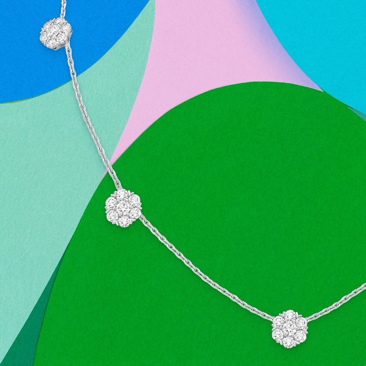 vancleefarpels's tweet photo. An iconic feature of Van Cleef & Arpels' jewelry, the Fleurette motif brings together seven round diamonds in a dazzling corolla.
#VCAFleurette #VCAdiamond #VanCleefArpels #diamonds
https://t.co/idwpiMXBzK https://t.co/c21kqGcvlN