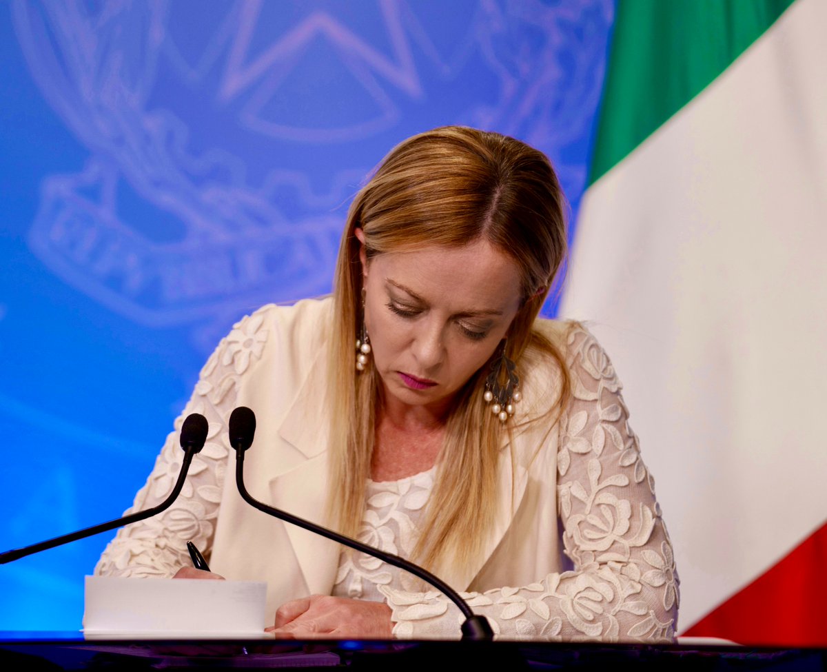 Giorgia Meloni tweet media