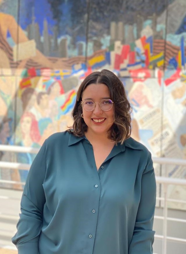 CIDE_LPP's tweet photo. #EgresadasLPP
Para obtener el título de Licenciada en Políticas Públicas, Thelma Mata, estudiante de la generación 2019 - 2023, defendió su tesis “Proceso de interiorización de la violencia criminal: el fantasma detrás del mexicano ”, siendo aprobada por Unanimidad. https://t.co/fBtJGVoIw6