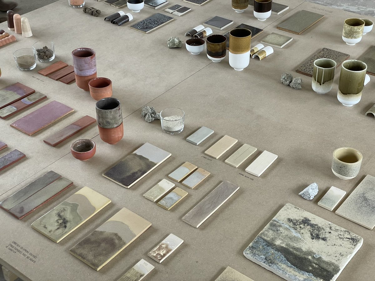 [On aime, on partage] Découvrez jusqu’à dimanche à la biennale #amourvivant, deux projets lauréats des <a href="/FAIRE_PARIS/">FAIRE</a> : «Terres émaillées» par Lucie Ponard &amp; «Back to dirt» par Aléa, <a href="/mimivert/">Miriam Josi</a> et Stella Lee Prowse (à voir aussi au <a href="/PavillonArsenal/">PAVILLON ARSENAL</a>)