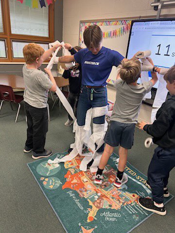 aberodemeyer's tweet photo. Congratulations byron Intermediate students on reaching our @boosterfunrun goal and THANKYOU teachers, parents and community members for your generous support! What a fun week on learning to be world changers! #bisstars, #byronbears https://t.co/dUAAuH9xC3
