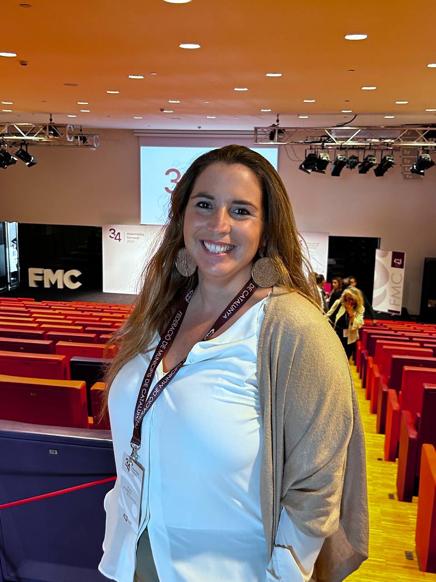 👉 Avui a la 34a Assemblea General de la <a href="/FMCmunicipis/">Federació Municipis</a> a Lleida. Una nova etapa pel municipalisme amb reptes de futur com el de la nova llei de finançament local 🏢 Amb els companys i companyes d'<a href="/EnComu_Podem/">Comuns__Cat</a> i <a href="/Mijoler/">Lluís Mijoler 🔻 #Comuns</a> com a vicepresident del Comité Executiu 👏