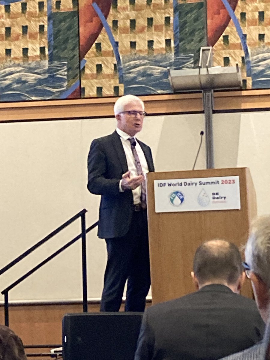 Ambassador Tim Grosser of New Zealand references the recent stories of a 200k cow cull in Ireland as ‘utterly stupid’ &amp; ‘madness’ to reduce output from the second most carbon efficient country on the planet.

It would ‘rapidly increase carbon emissions’ as production would move.