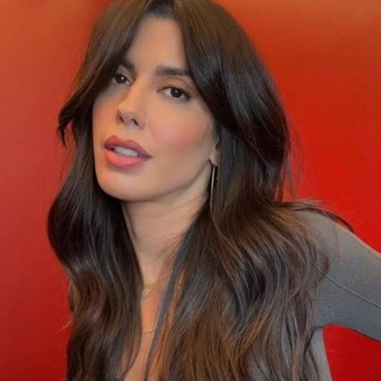 didiurp's tweet photo. Terminei de assistir #PactodeSilencio e ainda tô besta com a semelhança da Camila Valero com a Camila Coutinho. https://t.co/XKfwp4Tccf