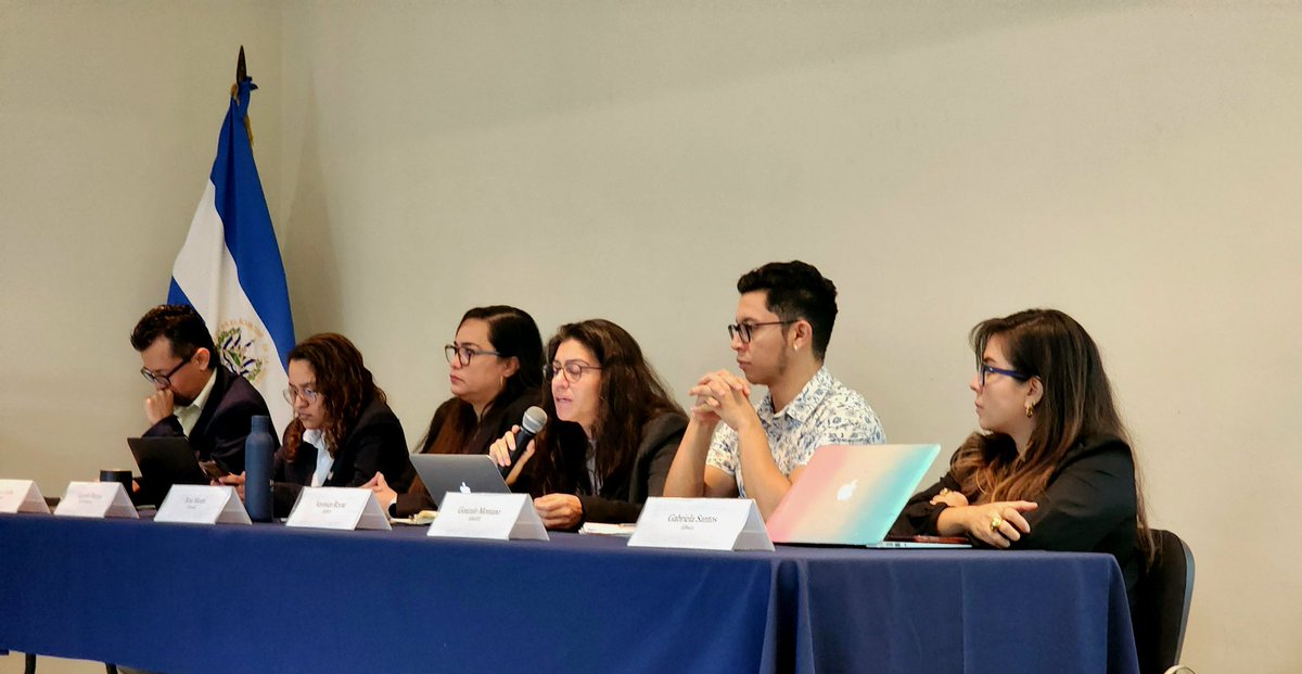 amateelsalvador's tweet photo. #ConferenciadePrensa | #ActualizacióndeDatos de casos sobre violaciones a derechos humanos en el marco del #RegimenDeExcepción.  @rdefensoras,  @idhuca, @FESPAD_sv, @_SSPAS, @AzulOriginario, @Cristosal y AMATE registran 5,775 víctimas de marzo 2022 hasta septiembre 2023. https://t.co/KkxmZuSM9U