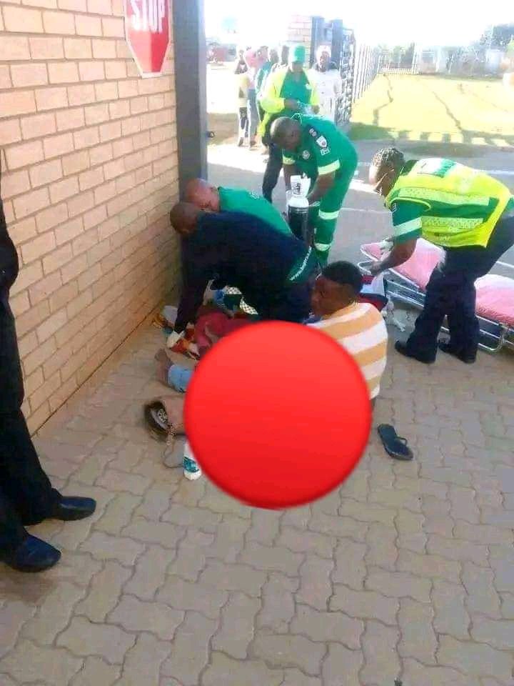 MDNnewss's tweet photo. Another two children died after Clconsuming snacks from foreign owned spaza shop

Two children from Mokwallo at Frederfort in the Free State province are reportedly to have died after consuming snacks bought on foreign owned Spaz shop.

It alleged that the two toddlers siblings bought the snacks from a foreign spaza shop operating in their area. It alleged that few minutes after consuming the snacks,they vomited and collapsed.

An ambulance was summoned to the area but the siblings couldn't be saved.A mother has lost two children in this incident that left the community of Mokwallo angry.

Foreign spaza shops are accused by the community of buying cheap stock from illegal suppliers.

#MDNnews