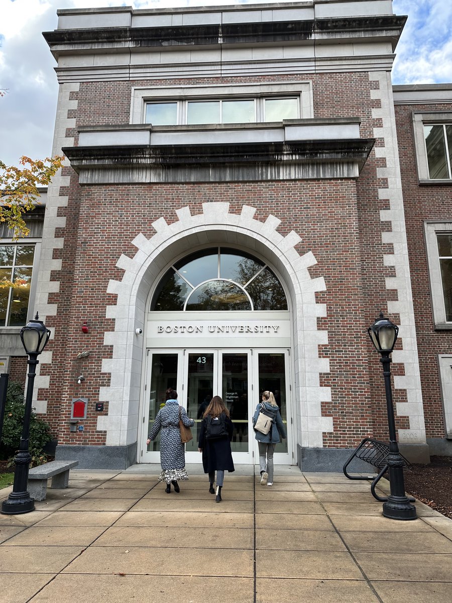 ISDDEdu's tweet image. Walking in to Day 2 of our annual conference at Boston University @BU_Tweets #ISDDE2023 🚶‍♀️😊 #EducationDesign #EdDesign 
@CSchunn @corneliathinks @clm4d @Lesliedietiker @geoffwake1 @sjloper @DAlcazarRoman @SusanEMcKenney