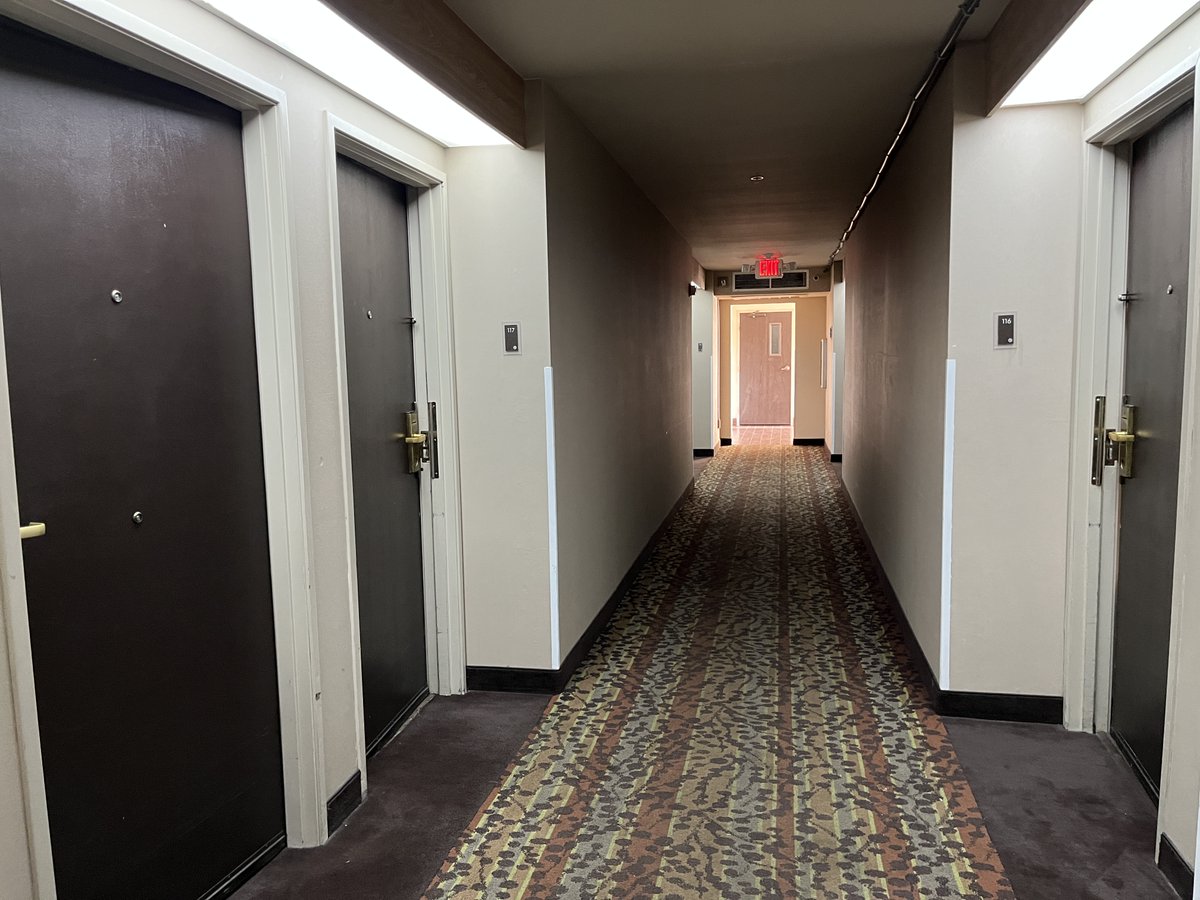 CityofPhoenixAZ's tweet photo. Today #PHX opened a new hotel shelter to serve people experiencing homelessness. The temporary 100-room shelter, which is a partnership with @ANewLeafAZ, will welcome its first residents today. #PHXSolutions https://t.co/zFIFfhXj4G