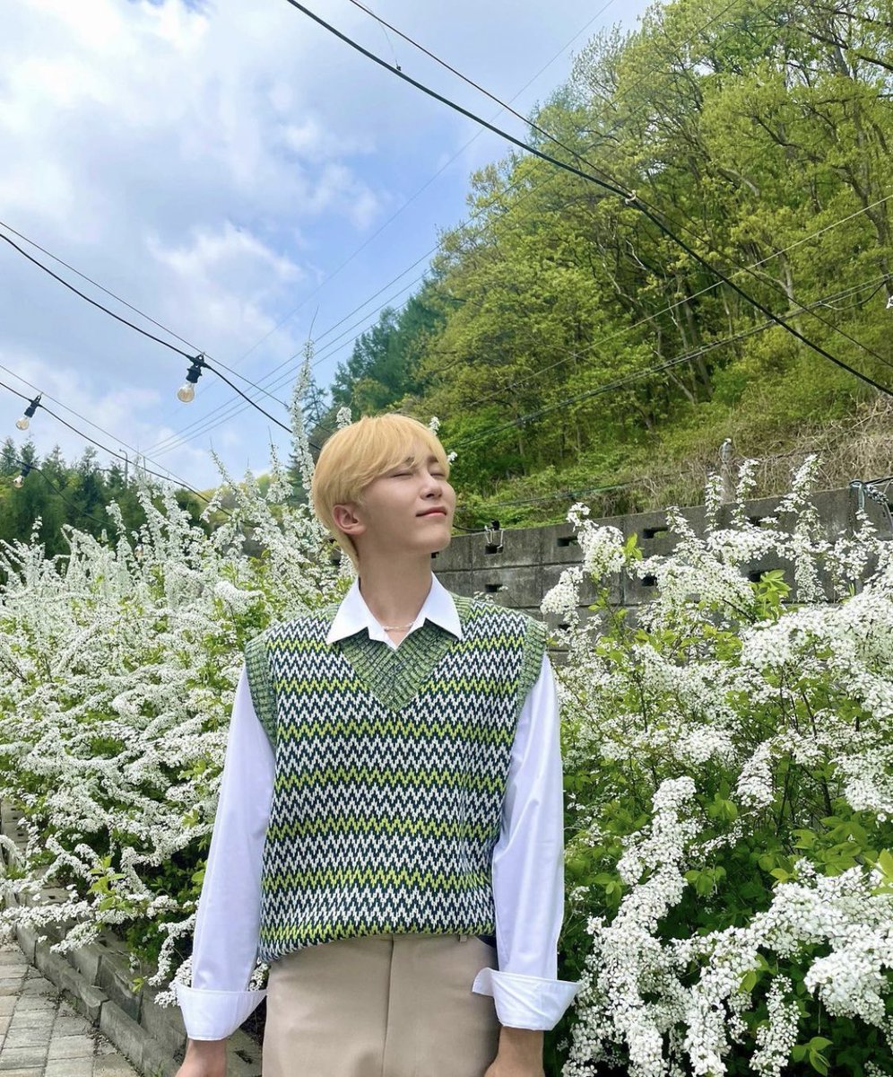 realchaechae's tweet photo. 부승관을 세 번 외치면 소원이 이루어진다
🍀 부승관 부승관 부승관 🍀 https://t.co/7JE7Af9iWT