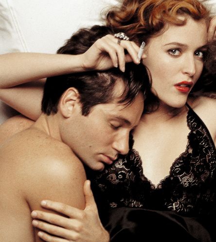 AndMulder's tweet image. "They caught us in the trailer. And somebody took a picture." - Gillian Anderson