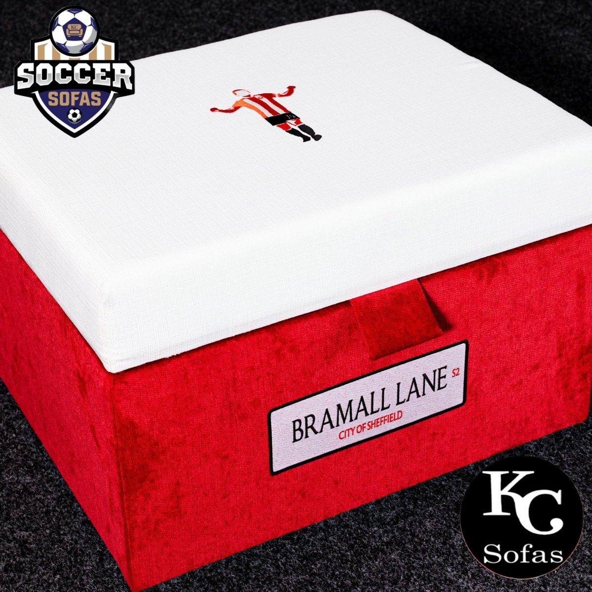 soccer_sofas's tweet image. 🌲THE PERFECT CHRISTMAS GIFT FOR THE FOOTY MAD FAN IN YOUR LIFE!! 
⚽️ At Soccer Sofas, we have a quality range of sofas in your teams colours made just for you!
0% AVAILABLE 
FREE UK MAINLAND DELIVERY!
soccersofas.com
☎️ 0330 124 4736
#Christmas2023