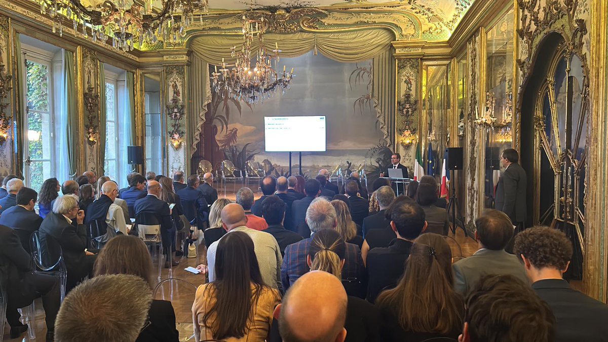 ItalyinFrance's tweet image. Il ruolo dell’idrogeno nella transizione ecologica al centro della Conferenza «The New Frontiers of Hydrogen» organizzata congiuntamente da @ItalyinFrance e dalla Rappresentanza presso le Organizzazioni Internazionali di Parigi @ItalyatOECD_ESA 
 🇮🇹  🇫🇷
