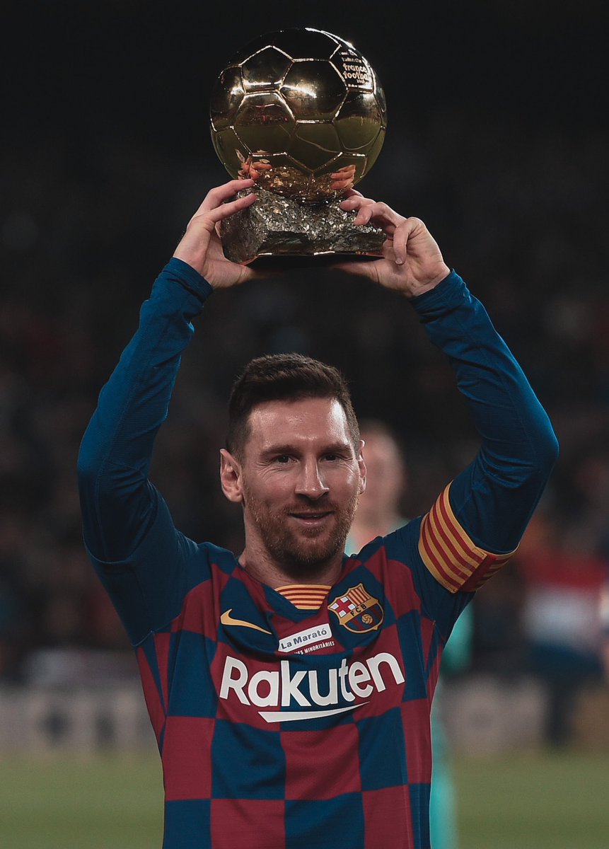 lmfootbalI's tweet photo. All of Lionel Messi’s ICONIC Ballon d’Or presentations at Camp Nou ✨

[A THREAD] https://t.co/Yyov5JlKNV