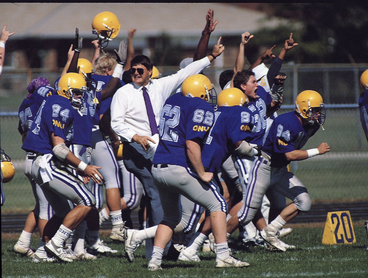 ONAZFootball's tweet image. One of our favorite homecoming traditions is tiger football🏈 Looking forward to seeing the stands packed with generations of Olivetians! Click the link now to purchase your tickets: olivet.edu/alumni-friends… 

#RightNow #GoldStandard